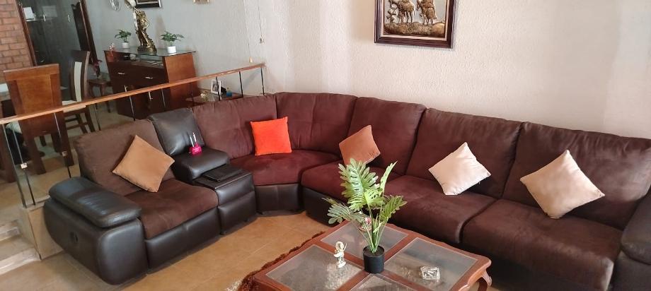 Torreón, Coahuila de Zaragoza, 27258, Mexico, 4 Bedrooms Bedrooms, ,3 BathroomsBathrooms,Residential,For Sale,1994357