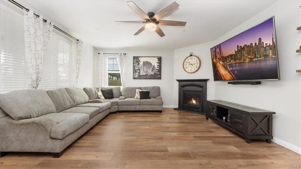 Downtown San Bernard, California, 92407, United States, 6 Bedrooms Bedrooms, ,4 BathroomsBathrooms,Residential,For Sale,1877938