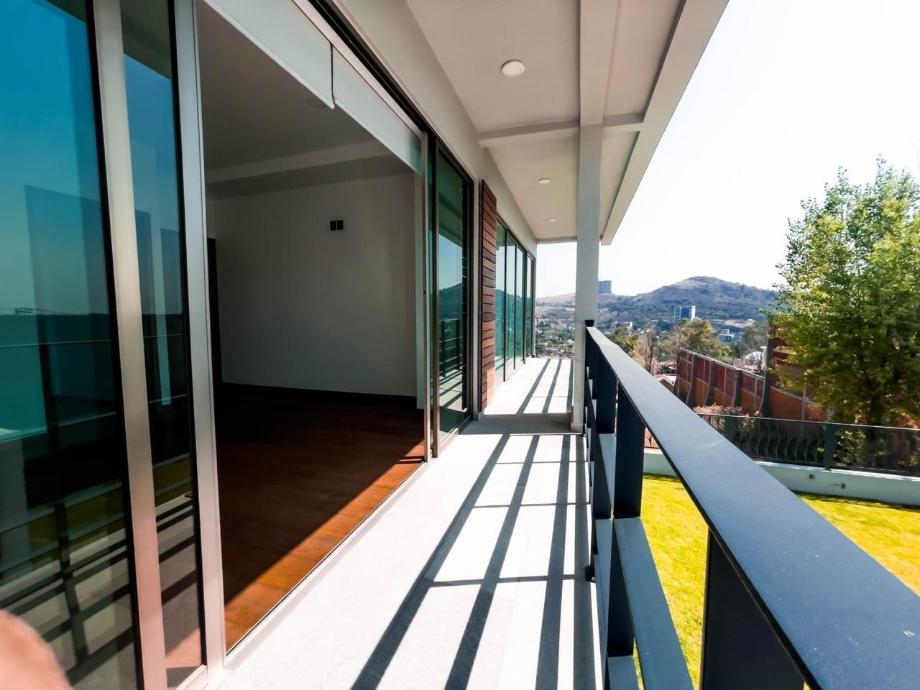 Naucalpan de Juárez, Estado de méxico, 53126, Mexico, 4 Bedrooms Bedrooms, ,5 BathroomsBathrooms,Residential,For Sale,1968961