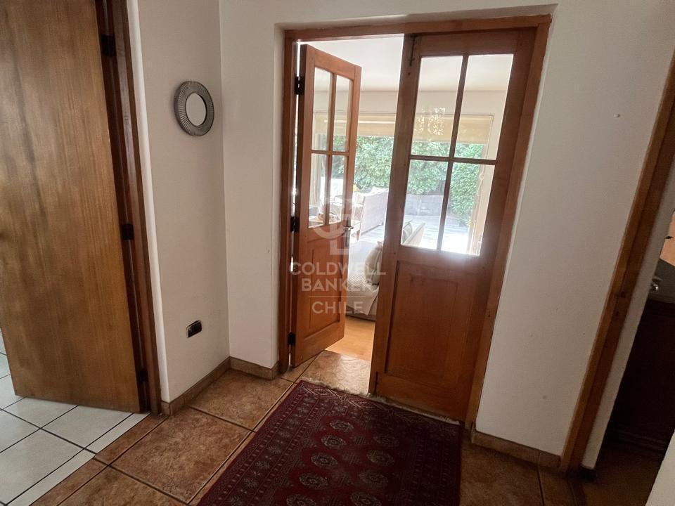 Lo Barnechea, Chile, 5 Bedrooms Bedrooms, ,3 BathroomsBathrooms,Residential,For Sale,1736947