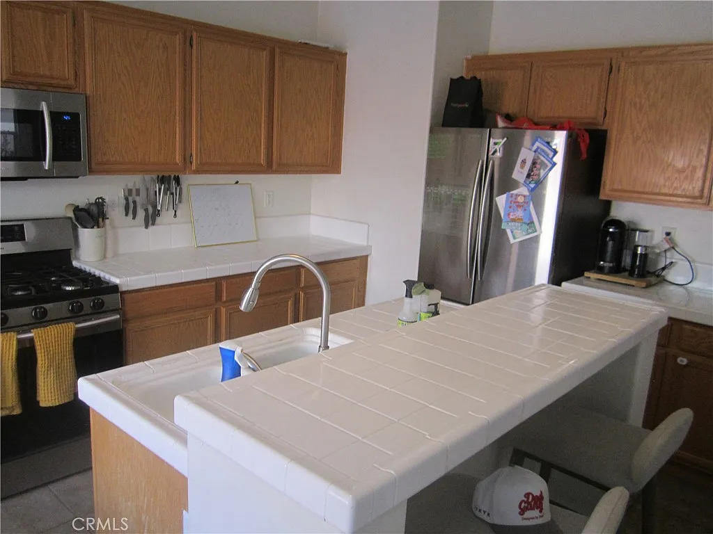 Perris, California, 92571, United States, 3 Bedrooms Bedrooms, ,2 BathroomsBathrooms,Residential,For Sale,1980485