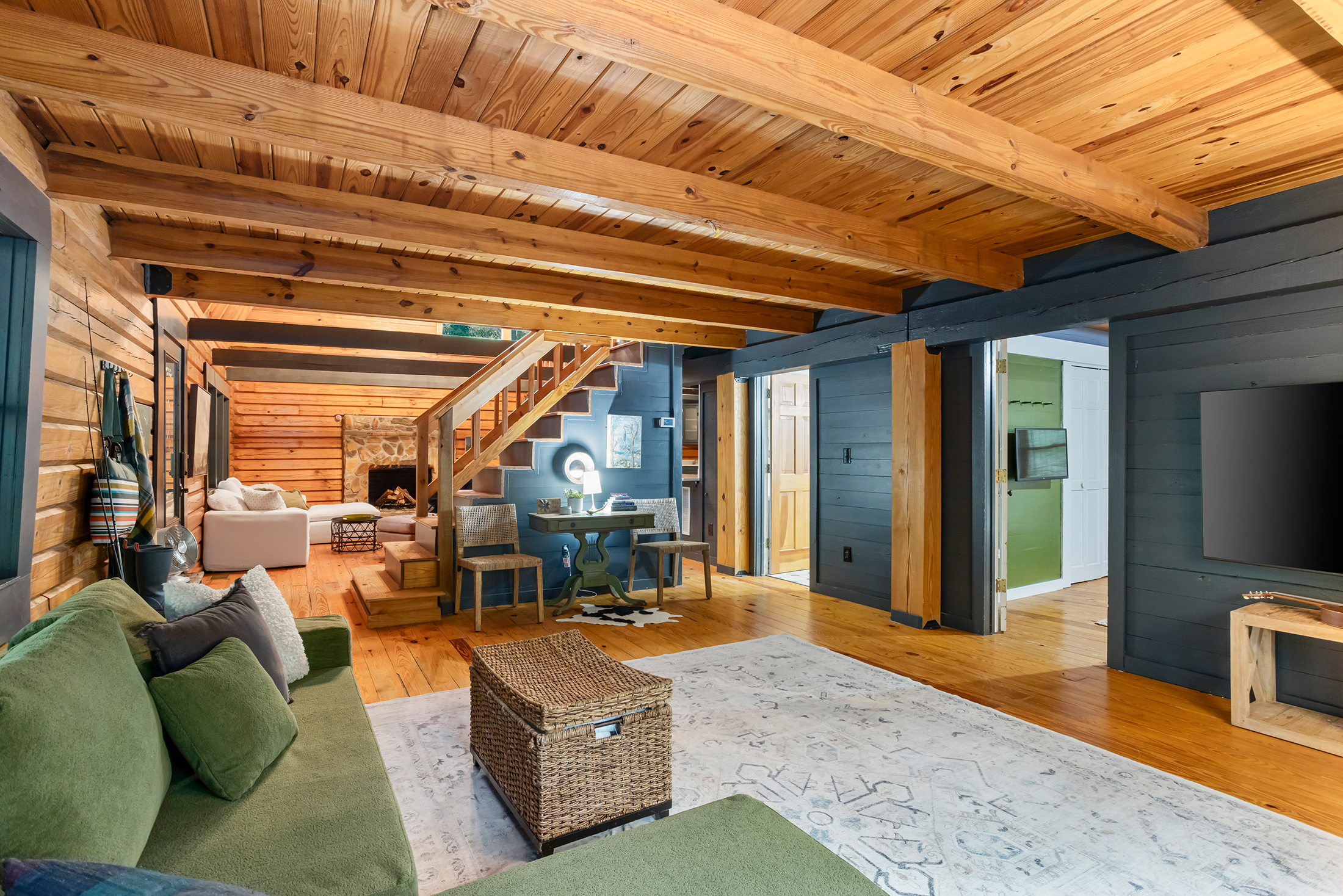  Charming, Private Cabin Overlooking Lake Coweta - 物件實景