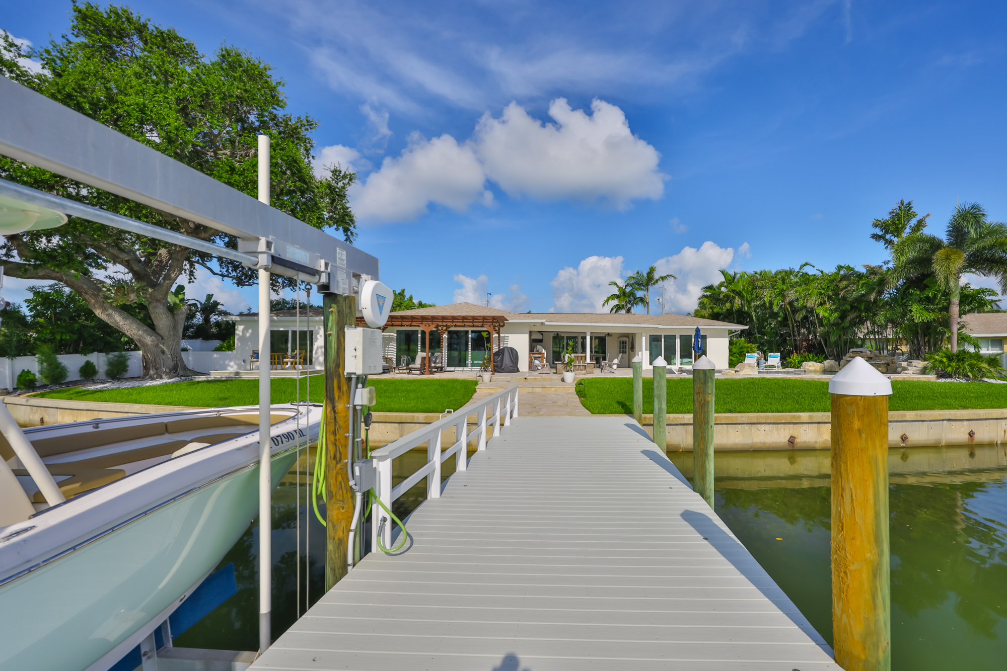 Largo, Florida, 33770, United States, 3 Bedrooms Bedrooms, ,4 BathroomsBathrooms,Residential,For Sale,1982146