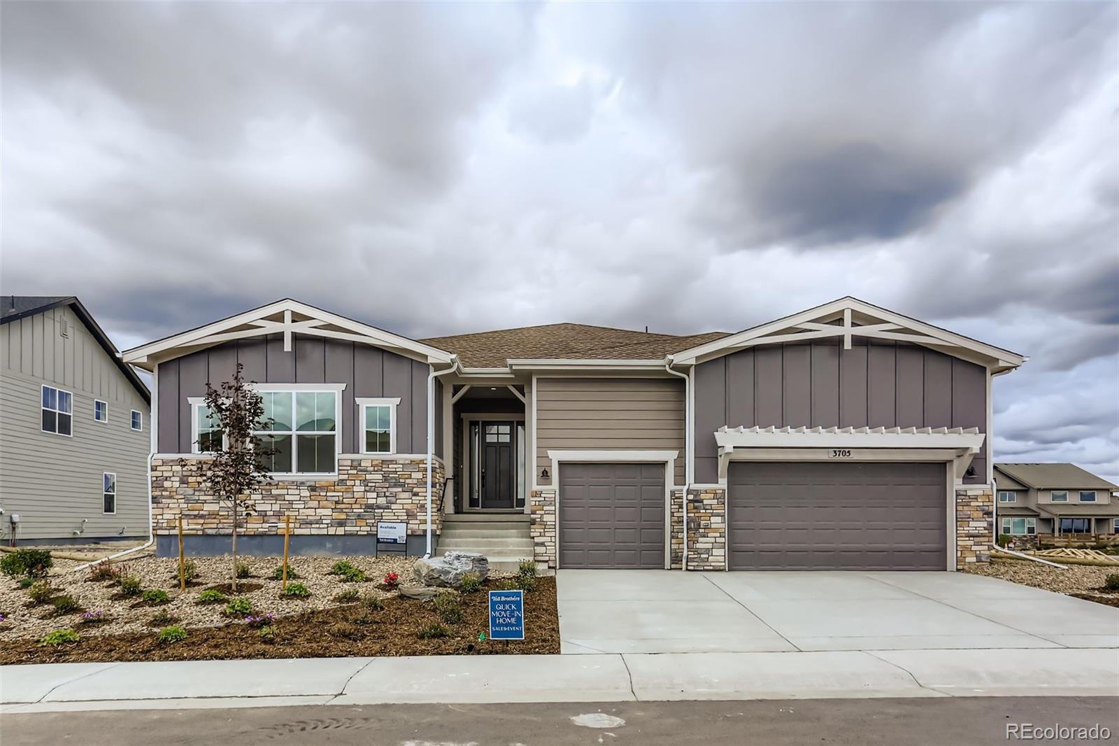 Castle Rock, Colorado, 80108, United States, 3 Bedrooms Bedrooms, ,3 BathroomsBathrooms,Residential,For Sale,1837233
