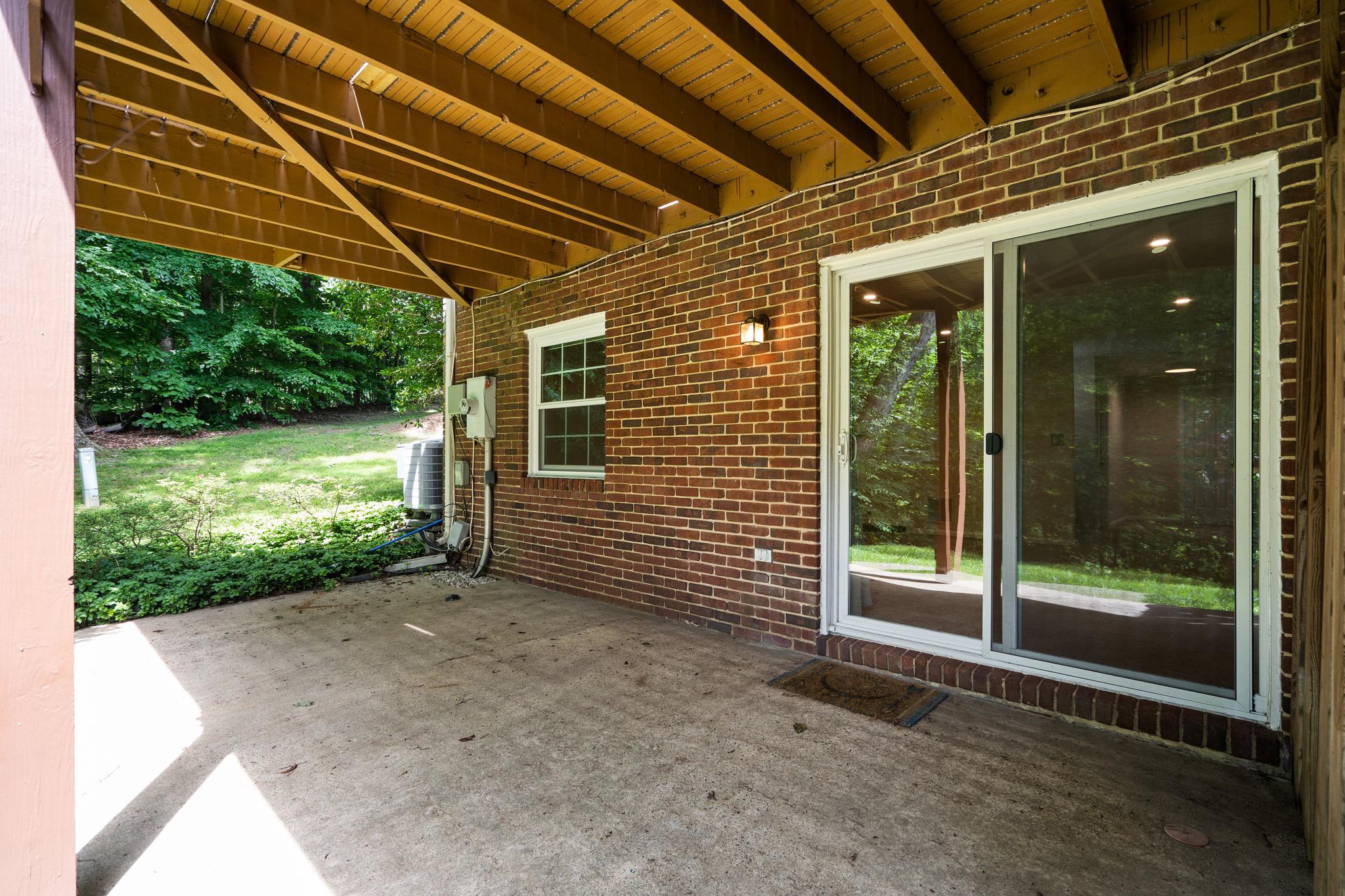  8943 Park Forest Drive, Springfield, VA, 22152 - 物件實景