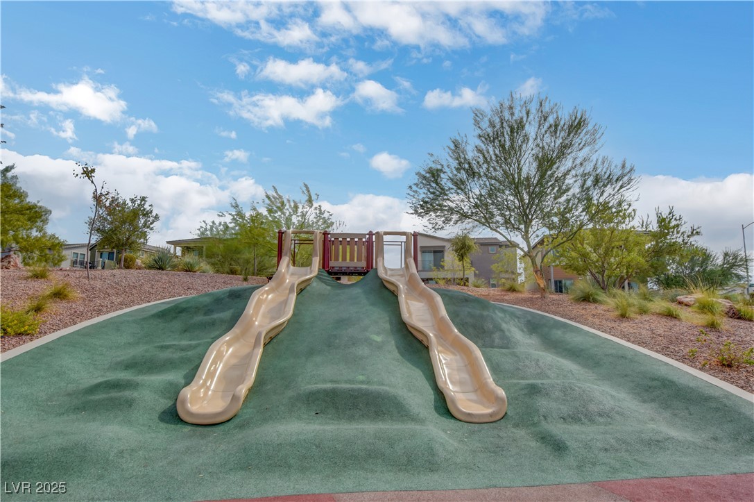 Henderson, Nevada, 89011, United States, 3 Bedrooms Bedrooms, ,2 BathroomsBathrooms,Residential,For Sale,1848397