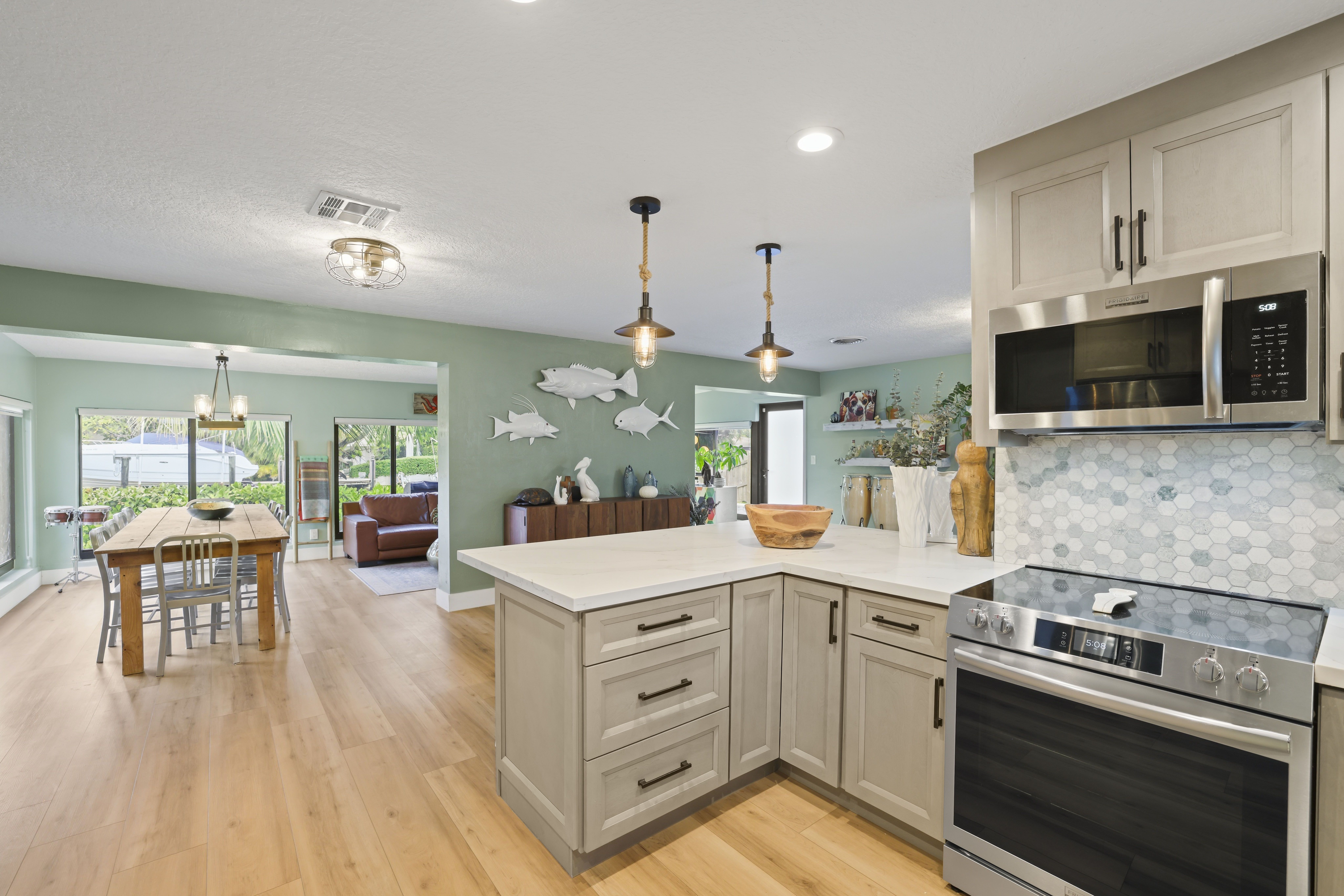  2332 NE 17th Terrace, Wilton Manors, FL, 33305 - 物件實景