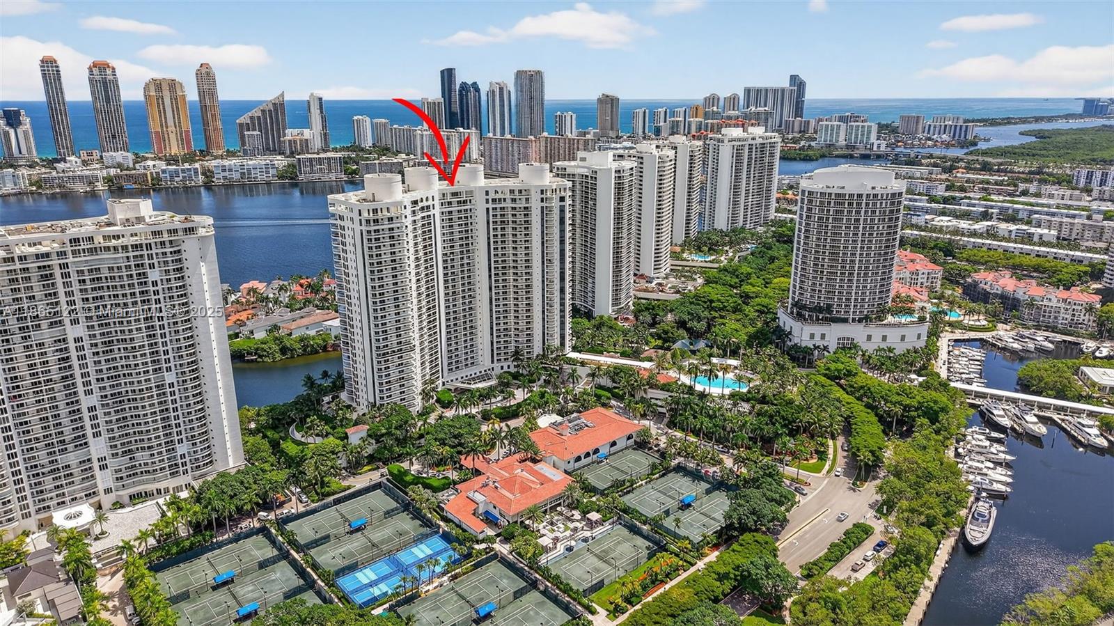 Aventura, Florida, 33160, United States, 3 Bedrooms Bedrooms, ,4 BathroomsBathrooms,Residential,For Sale,1942054