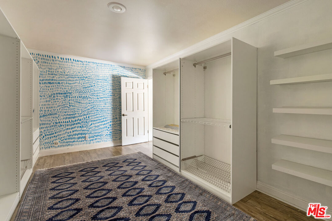 Los Angeles, California, 90039, United States, 3 Bedrooms Bedrooms, ,4 BathroomsBathrooms,Residential,For Sale,1924796