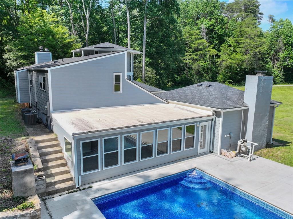 Dahlonega, Georgia, 30533, United States, 4 Bedrooms Bedrooms, ,4 BathroomsBathrooms,Residential,For Sale,1976865