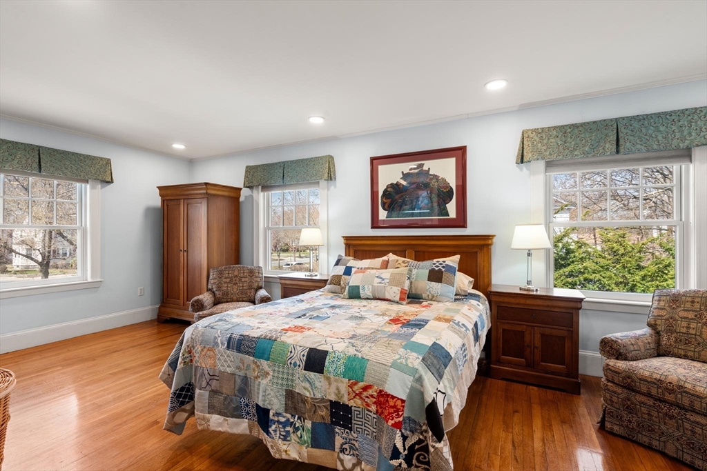 Milton, Massachusetts, 02186, United States, 3 Bedrooms Bedrooms, ,3 BathroomsBathrooms,Residential,For Sale,1941050