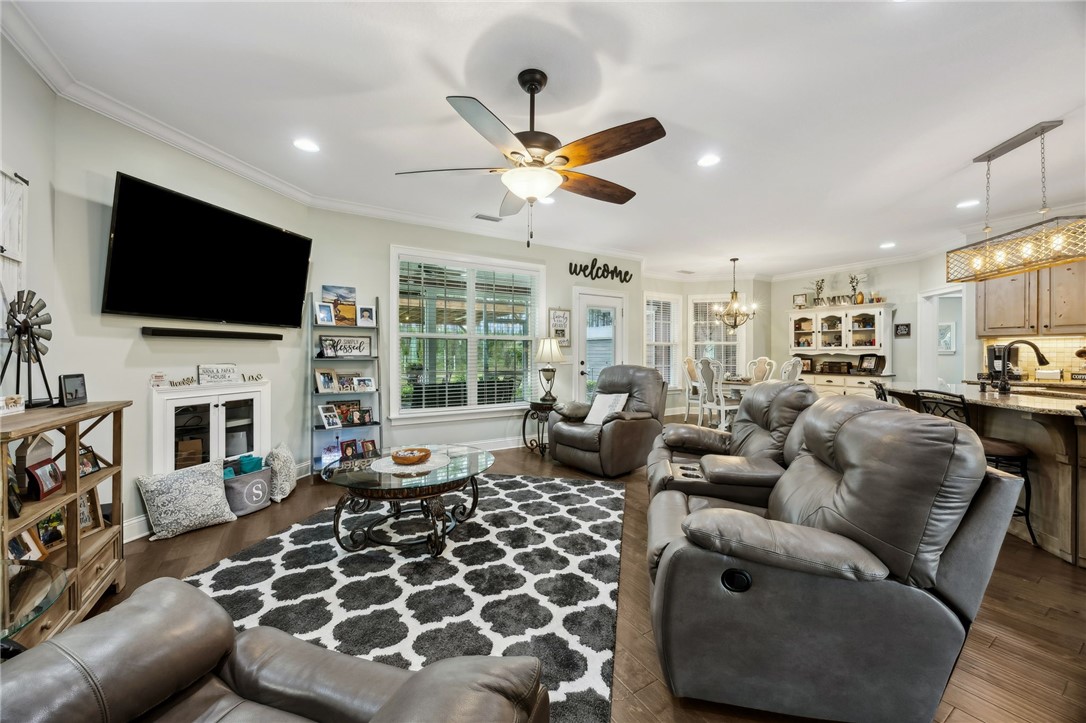 White Oak, Georgia, 31568, United States, 3 Bedrooms Bedrooms, ,2 BathroomsBathrooms,Residential,For Sale,1985107