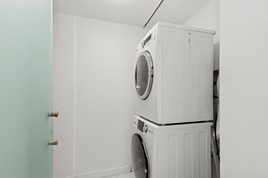 Delray Beach, Florida, 33483, United States, 2 Bedrooms Bedrooms, ,2 BathroomsBathrooms,Residential,For Sale,1826520