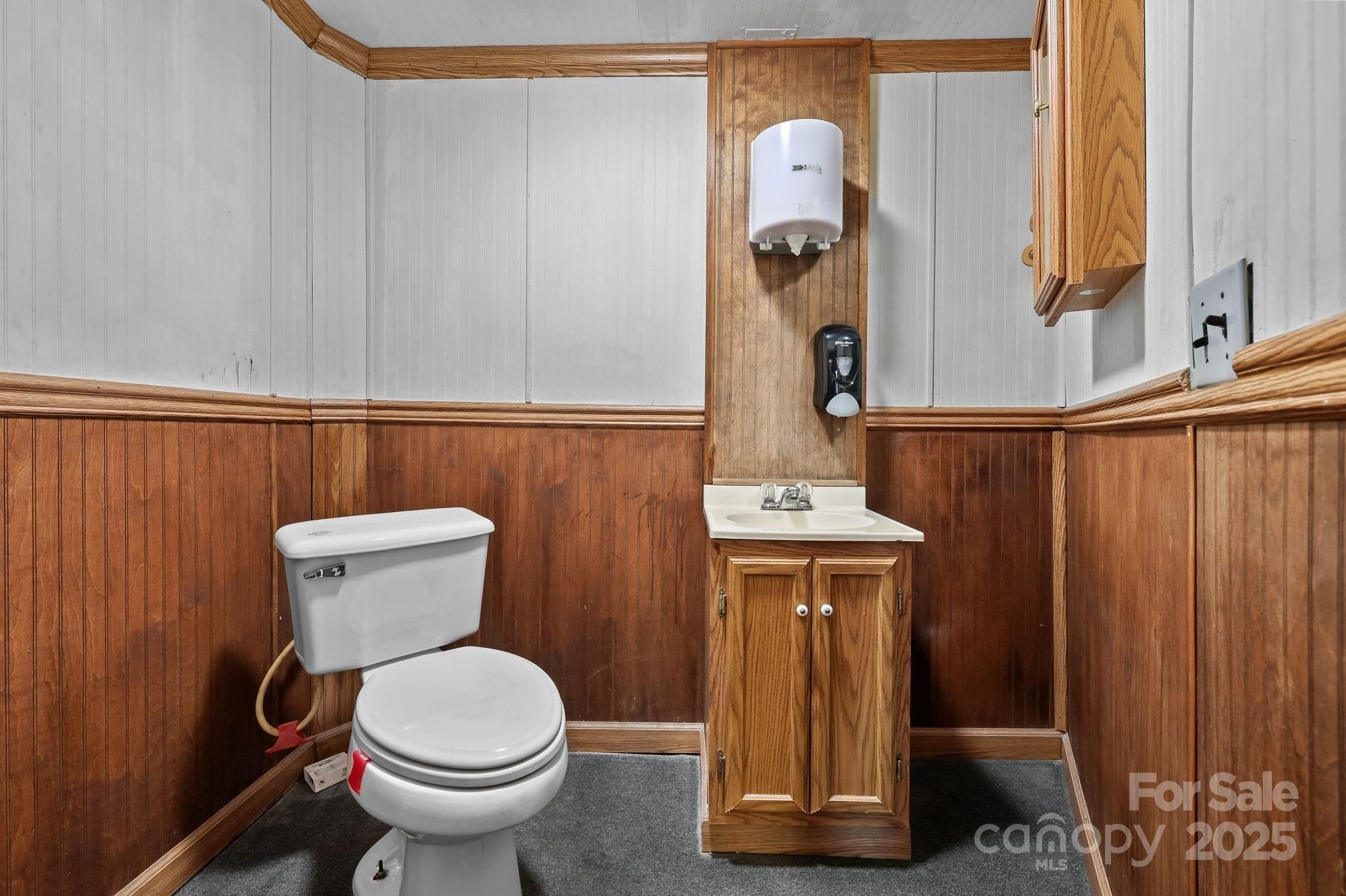 Granite Quarry, North Carolina, 28072, United States, ,1 BathroomBathrooms,Residential,For Sale,1974857