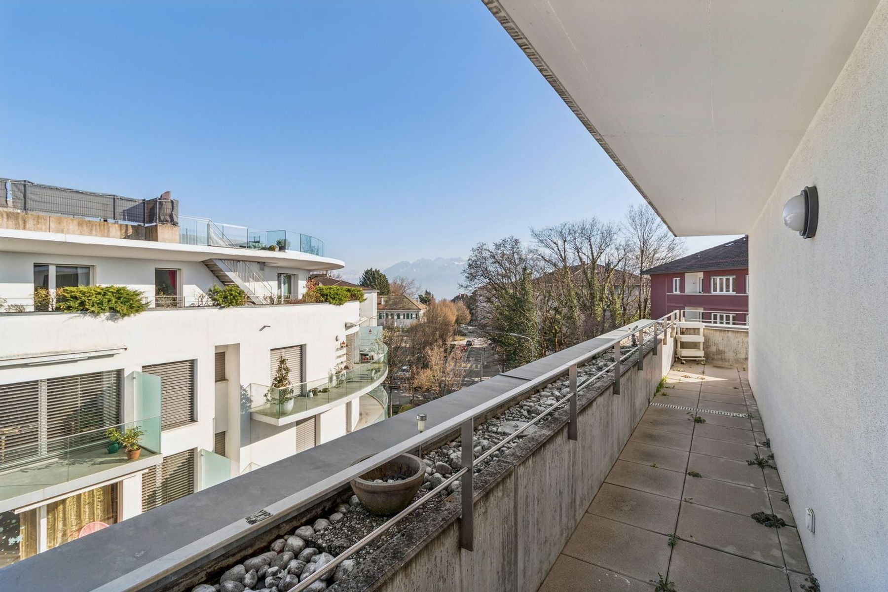  Rare modern attic-duplex between Lausanne & Pully - 物件實景