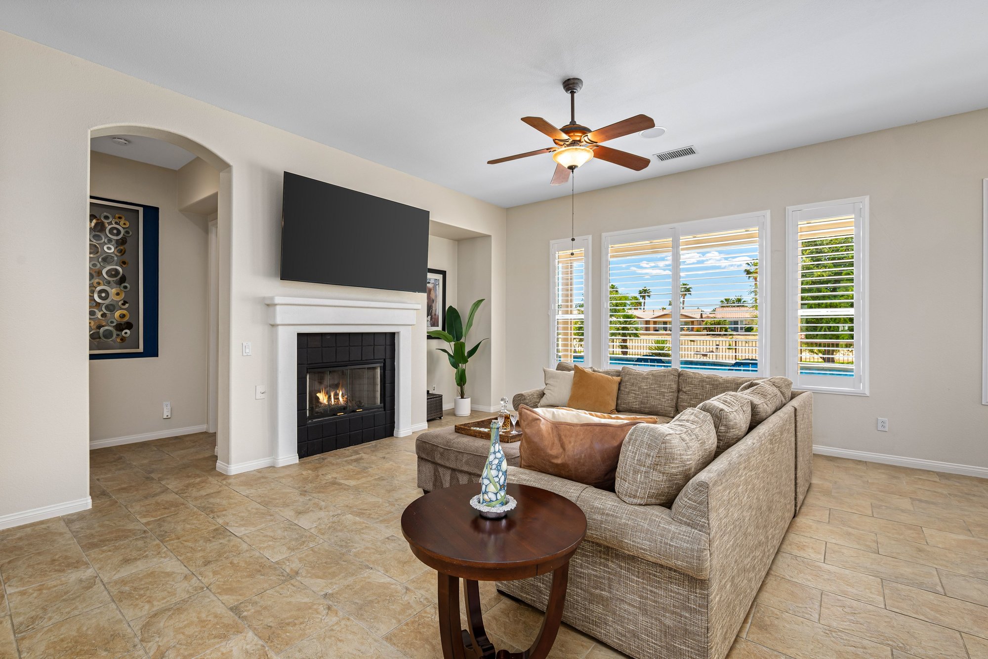  Sunshine, Fairways, Pool, and Mountain Views - 物件實景