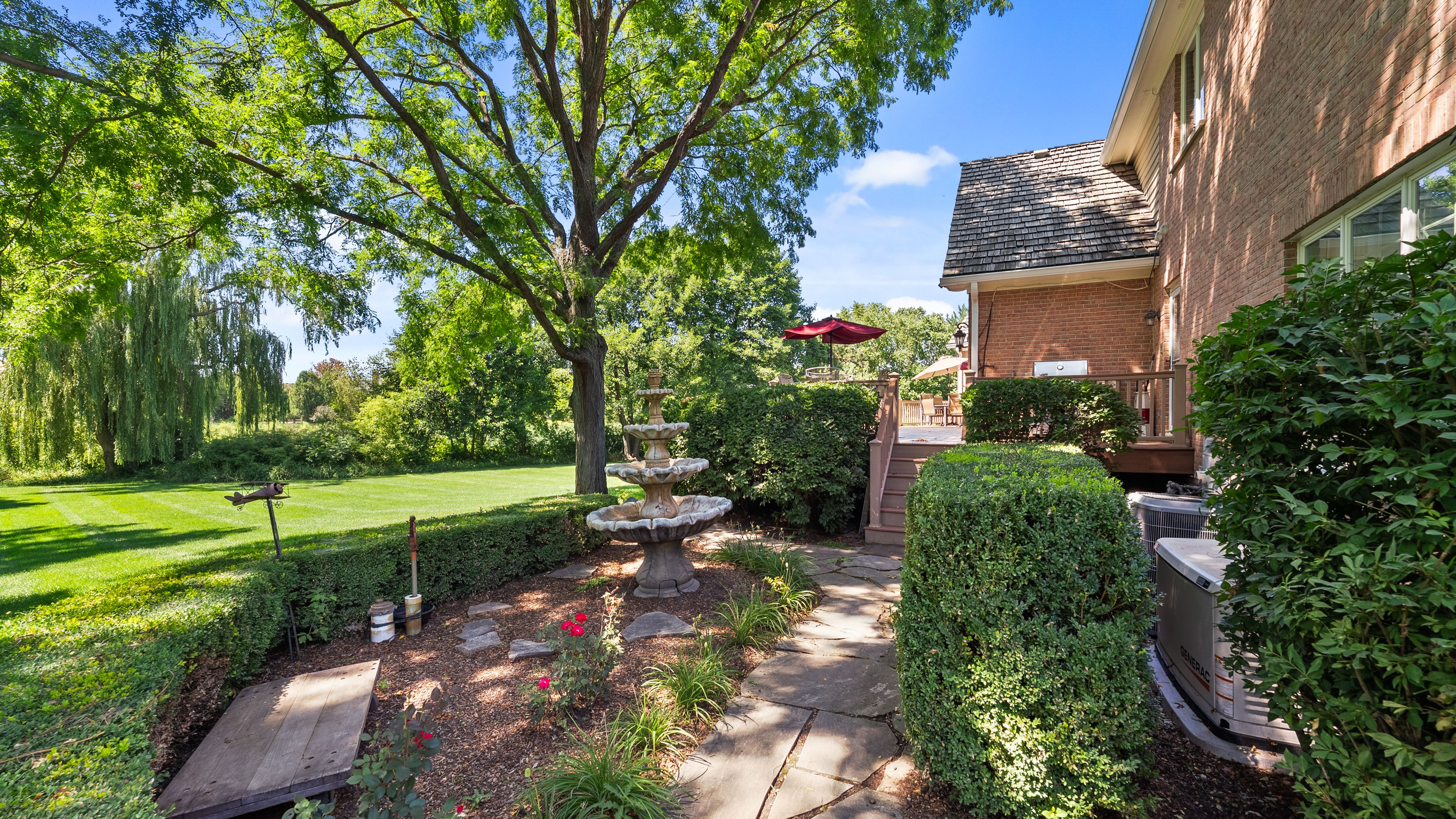  Experience Luxury Living at its Finest in Barrington - 物件實景