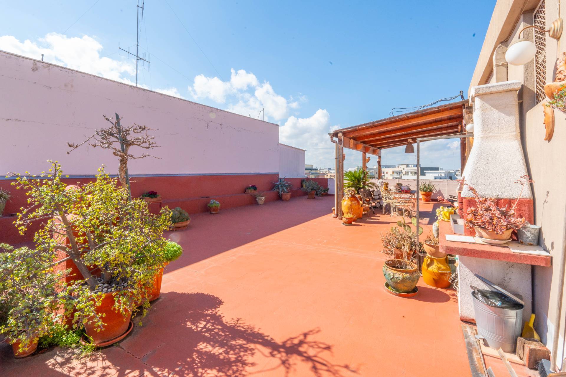 Via Tenente Gaetano Devitofrancesco, Bari, Bari, 70100, IT, 3 Bedrooms Bedrooms, ,2 BathroomsBathrooms,Residential,For Sale,Via Tenente Gaetano Devitofrancesco,1486305