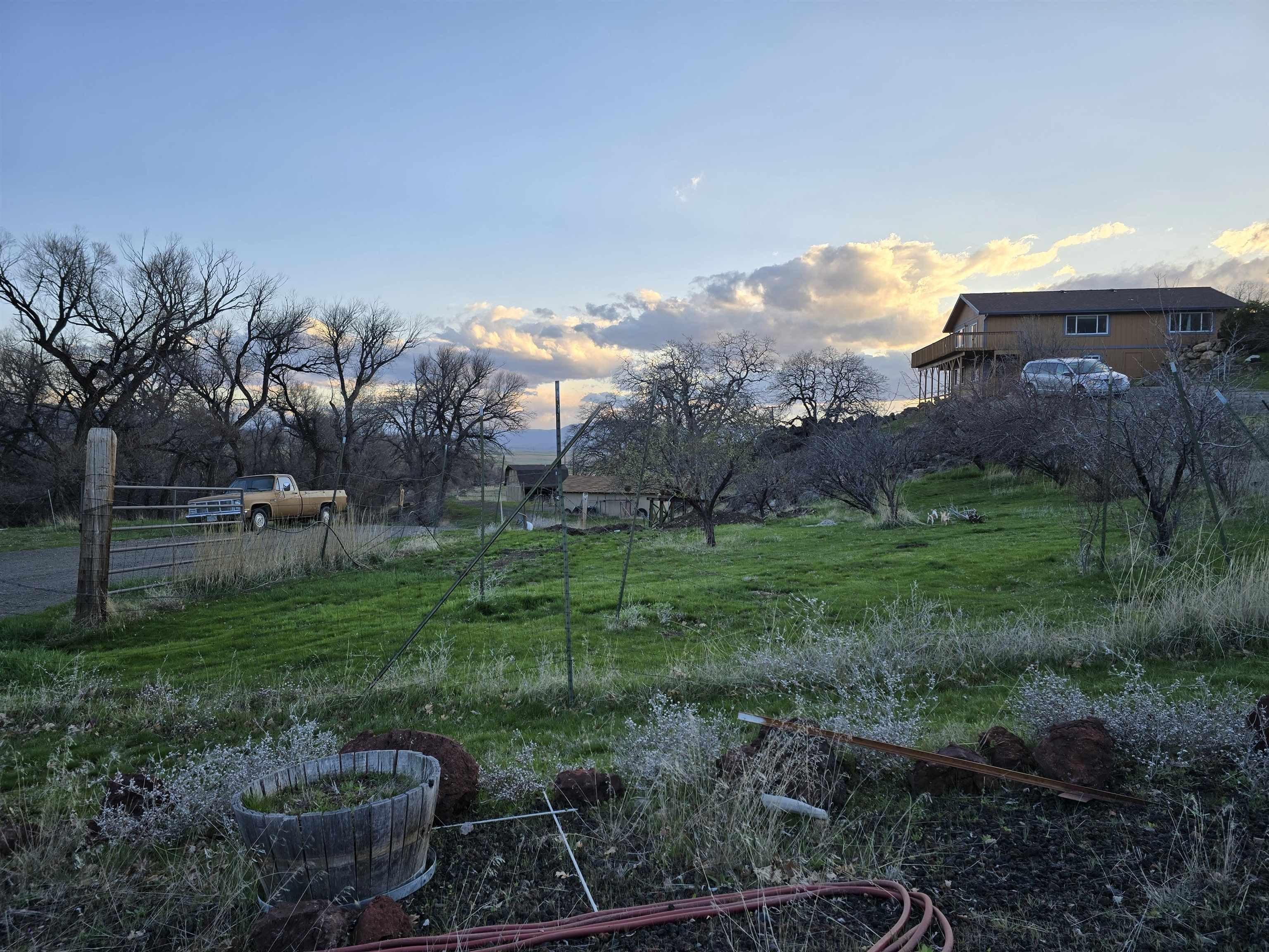 Montague, California, 96064-0000, United States, 3 Bedrooms Bedrooms, ,2 BathroomsBathrooms,Residential,For Sale,1943538