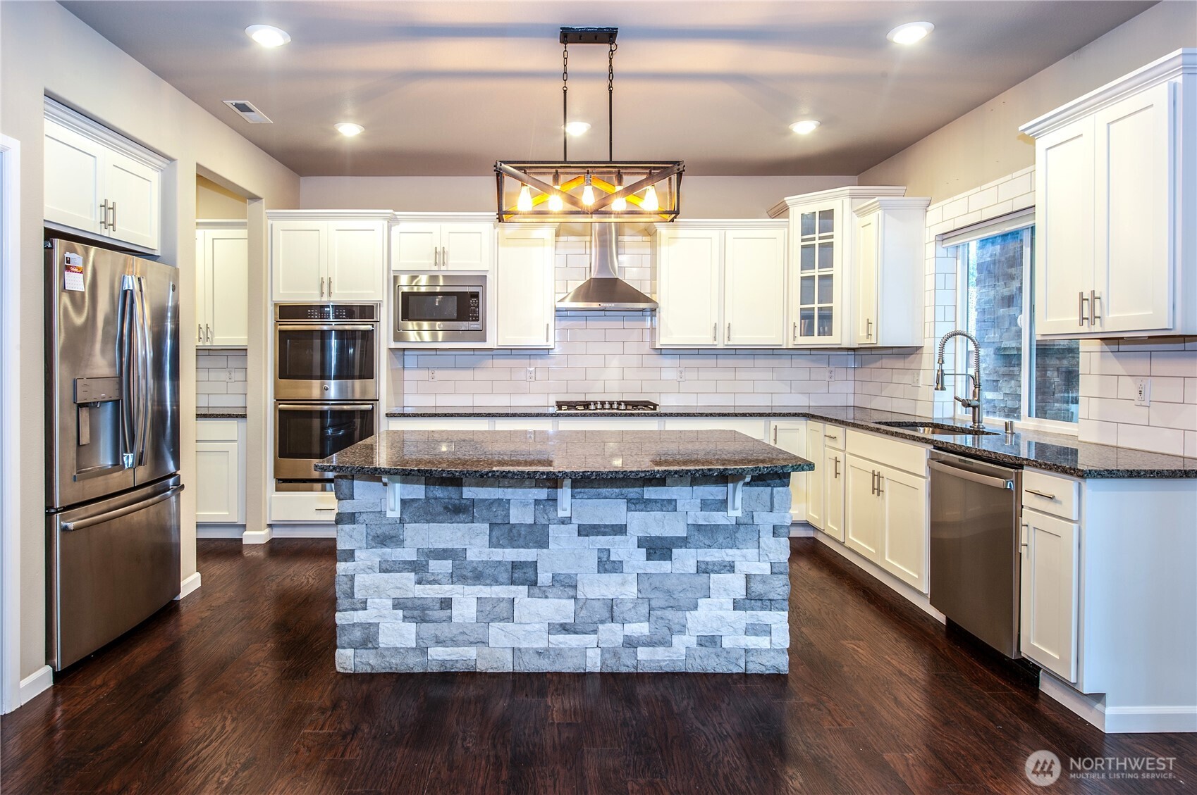 Bonney Lake, Washington, 98391, United States, 4 Bedrooms Bedrooms, ,3 BathroomsBathrooms,Residential,For Sale,2002531