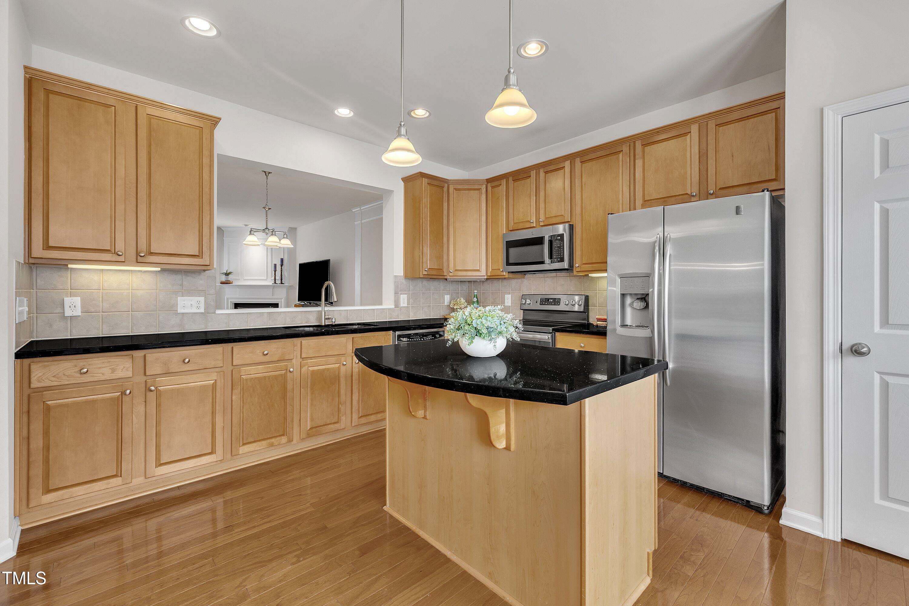 Raleigh, North Carolina, 27612, United States, 3 Bedrooms Bedrooms, ,4 BathroomsBathrooms,Residential,For Sale,1932612