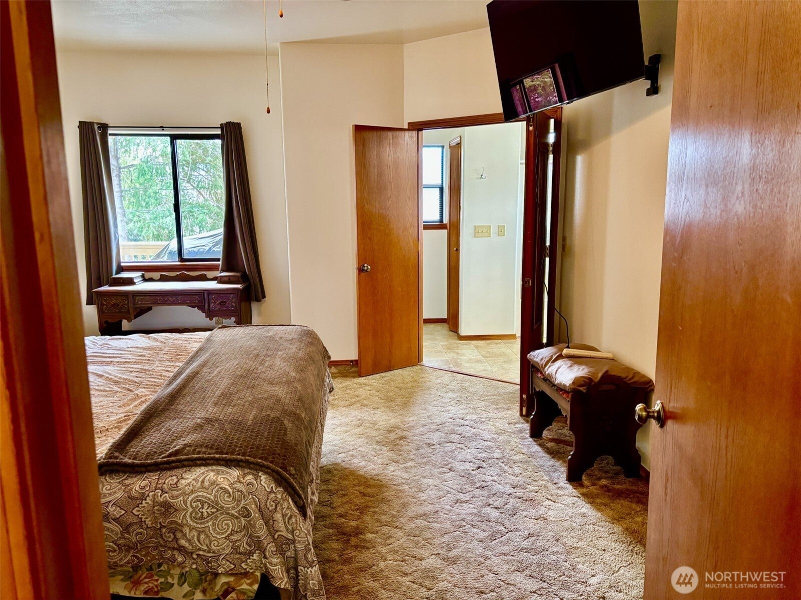 Wenatchee, Washington, 98801, United States, 5 Bedrooms Bedrooms, ,4 BathroomsBathrooms,Residential,For Sale,1723566