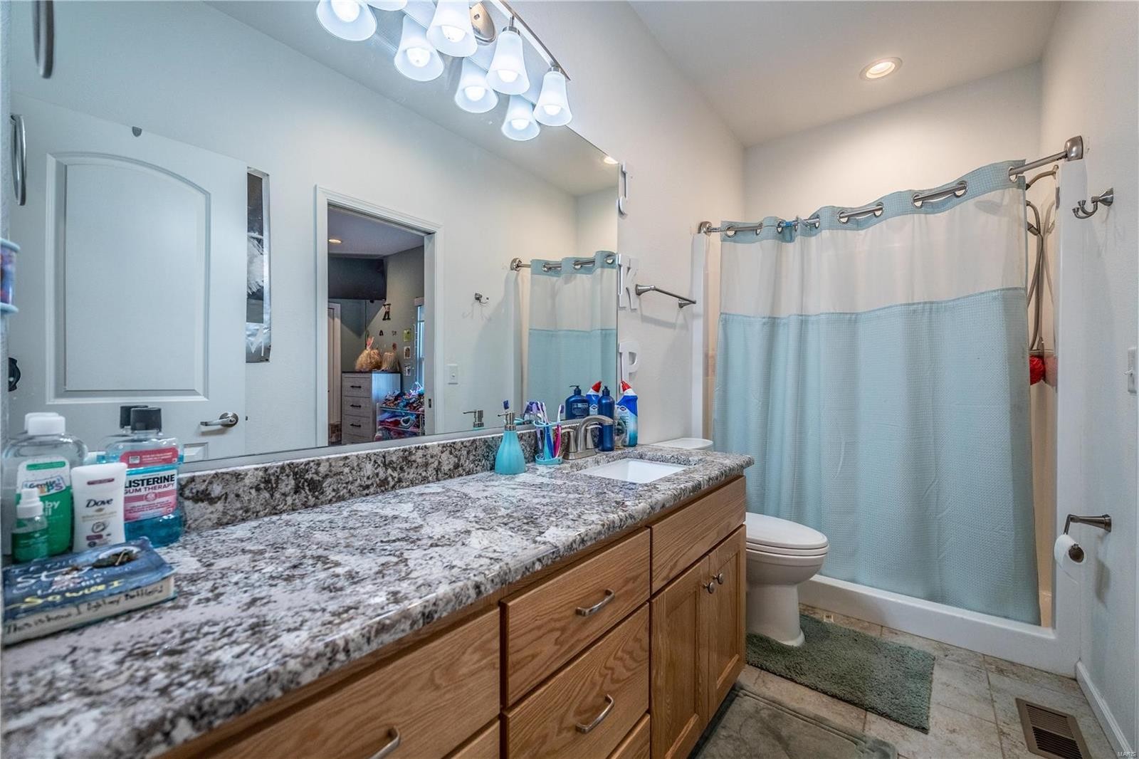 Lebanon, Missouri, 65536, United States, 3 Bedrooms Bedrooms, ,2 BathroomsBathrooms,Residential,For Sale,1935338