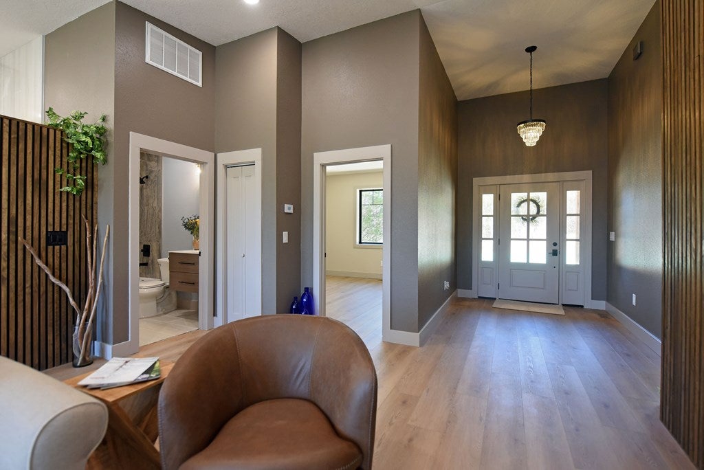 Young Harris, Georgia, 30582, United States, 3 Bedrooms Bedrooms, ,2 BathroomsBathrooms,Residential,For Sale,1859121