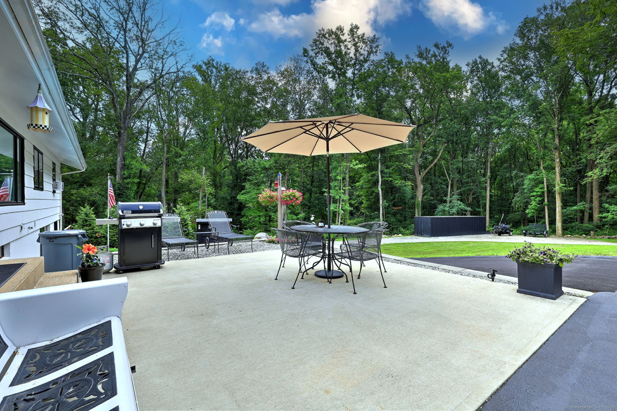 Woodbridge, Connecticut, 06525, United States, 5 Bedrooms Bedrooms, ,4 BathroomsBathrooms,Residential,For Sale,1890965