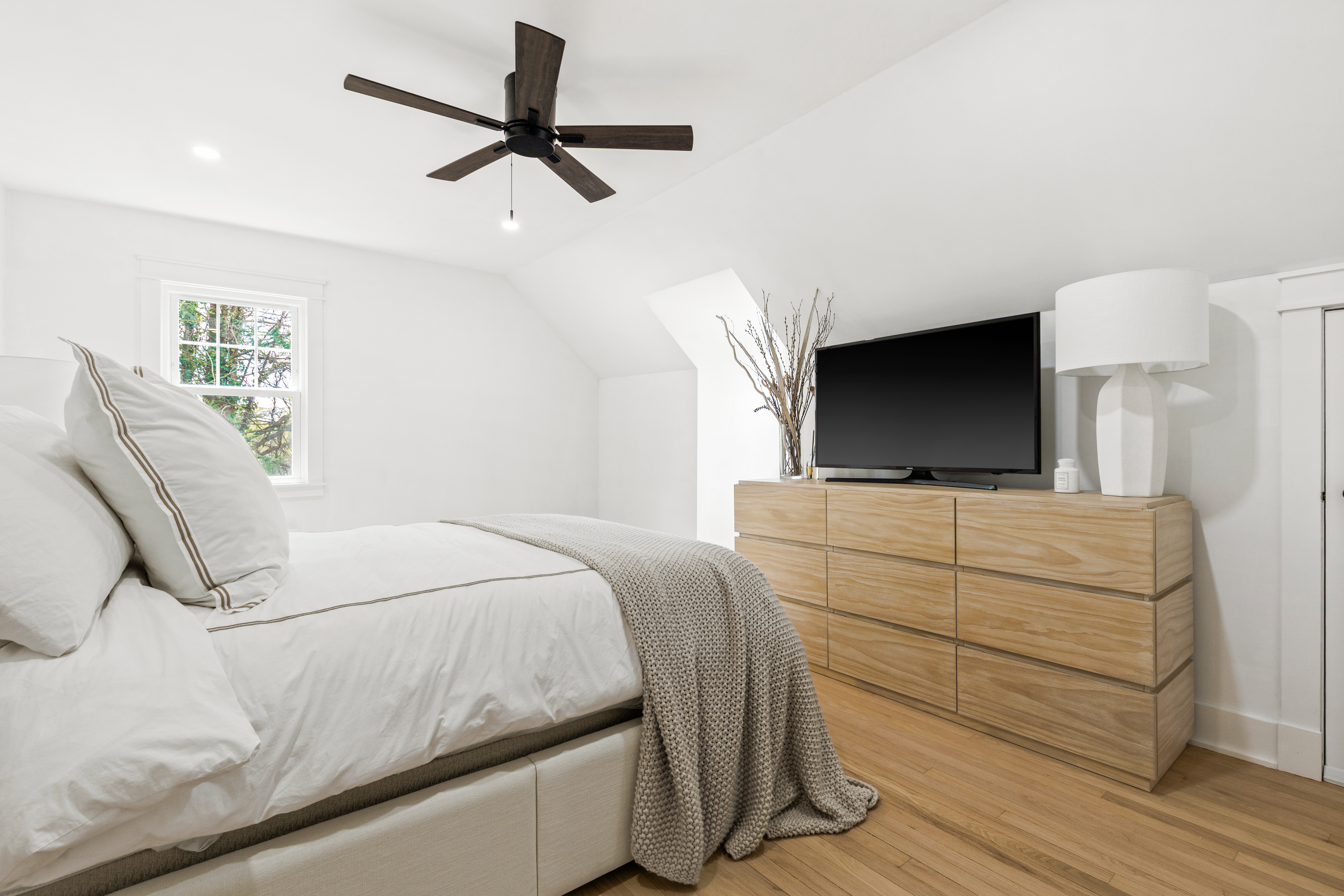  Delightful, Move-In Ready Colonial - 物件實景