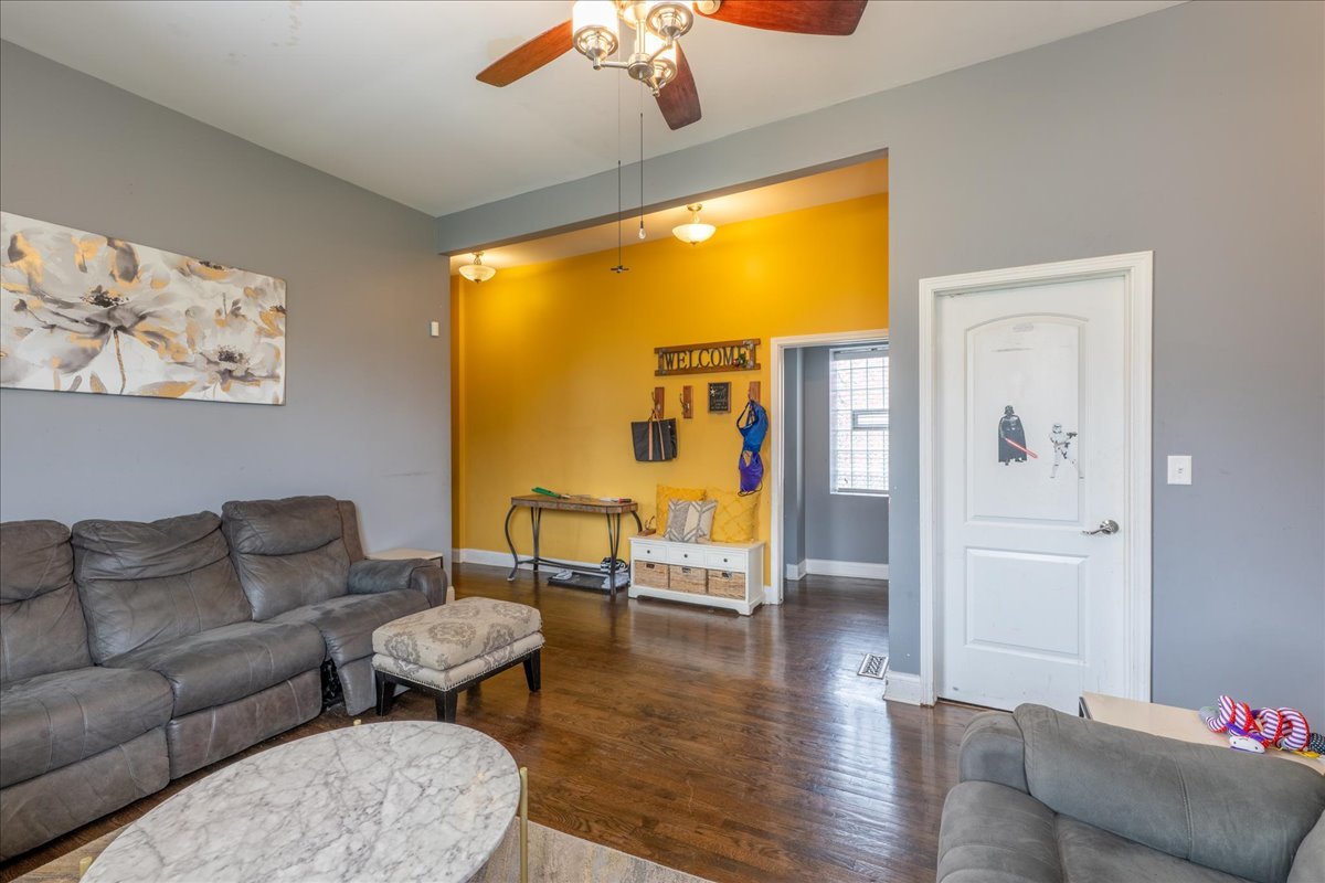 Chicago, Illinois, 60623, United States, 11 Bedrooms Bedrooms, ,Residential,For Sale,1984731