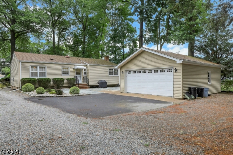 Ridgewood Village, New Jersey, 07450, United States, 3 Bedrooms Bedrooms, ,1 BathroomBathrooms,Residential,For Sale,1940435