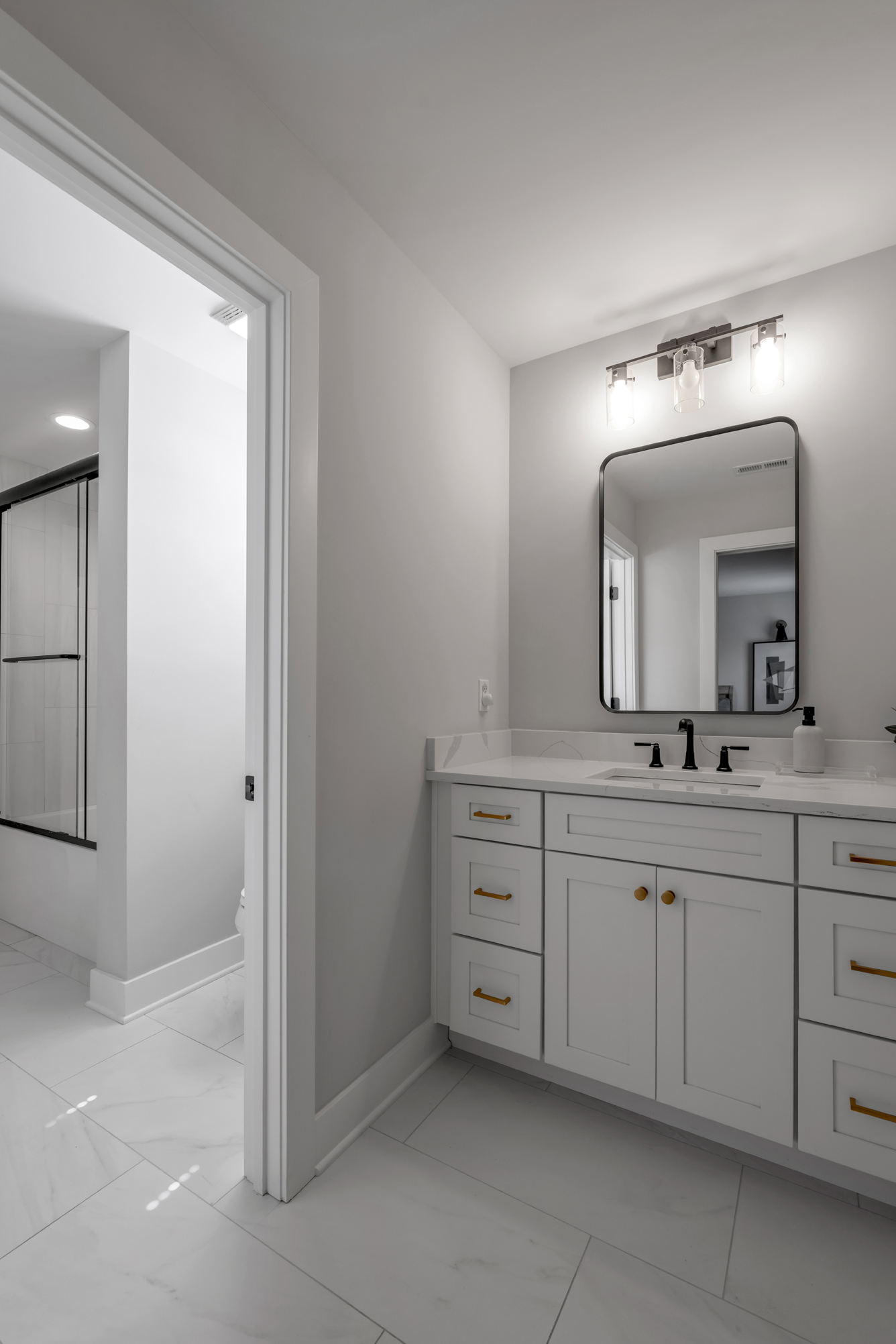  2429 Lorenzo Way - 物件實景