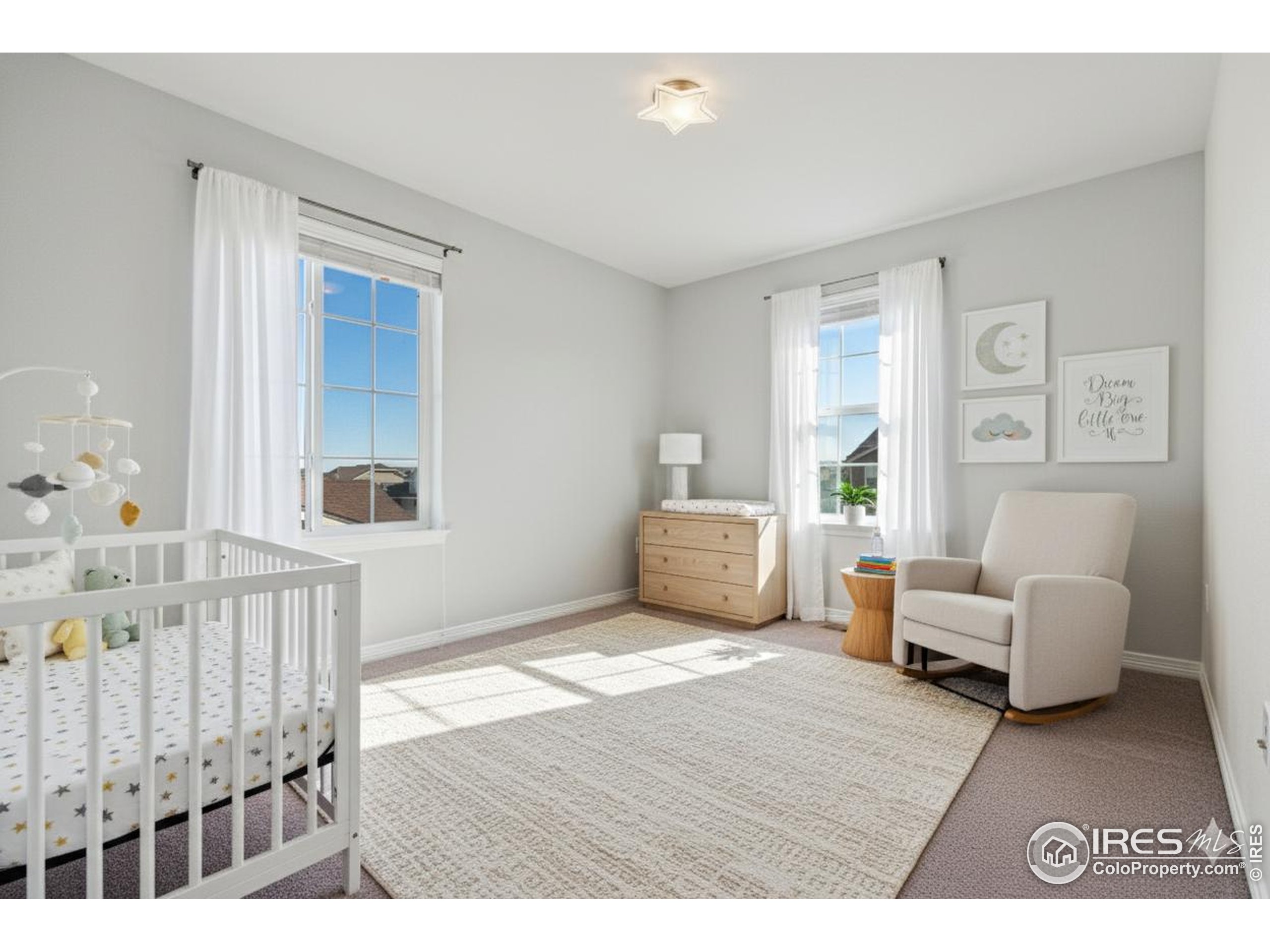 Thornton, Colorado, 80602, United States, 4 Bedrooms Bedrooms, ,4 BathroomsBathrooms,Residential,For Sale,1988981