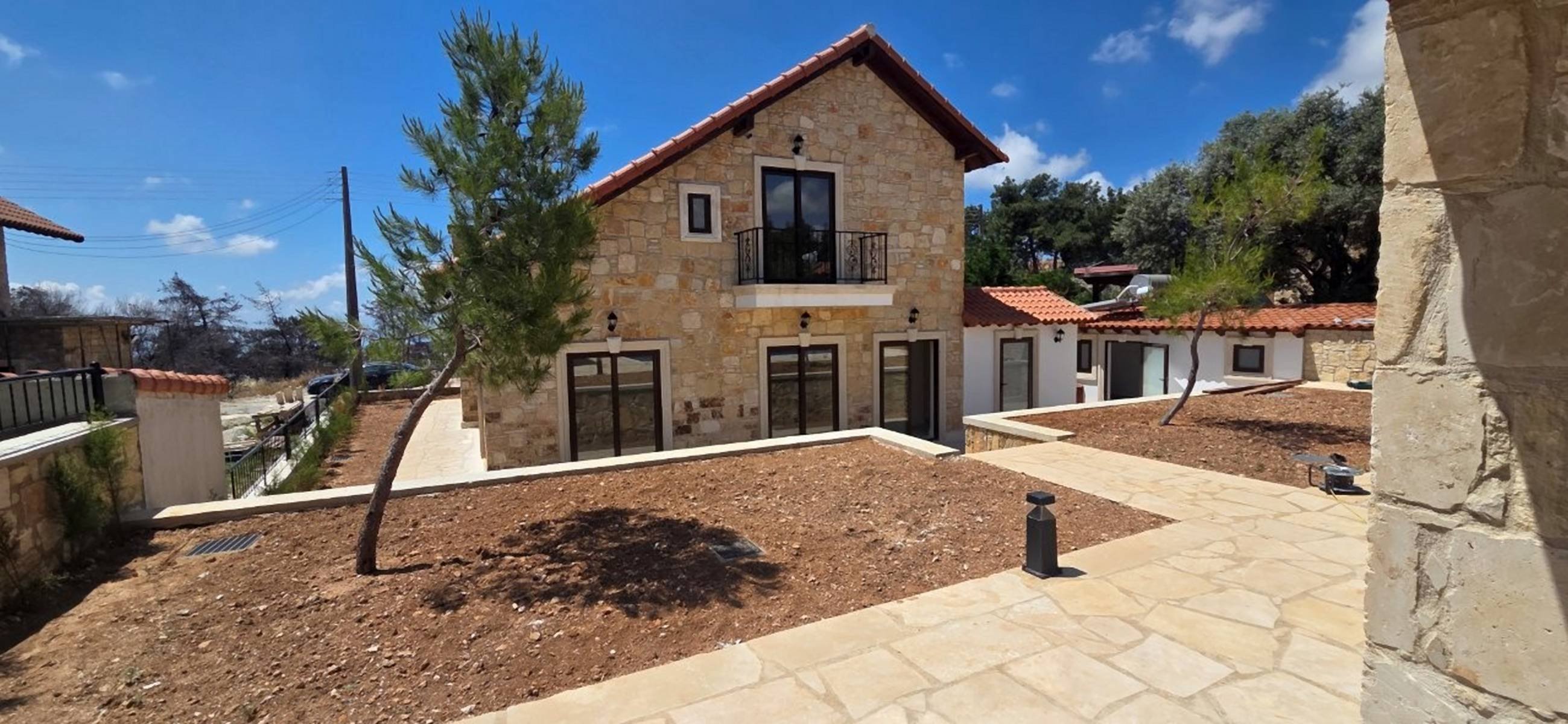  Four Bedroom Country Style Villa in Limassol Suburb - 物件實景