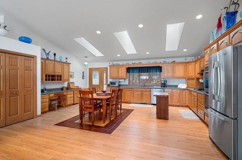 SHAWANO, Wisconsin, 54166, United States, 3 Bedrooms Bedrooms, ,2 BathroomsBathrooms,Residential,For Sale,1792978