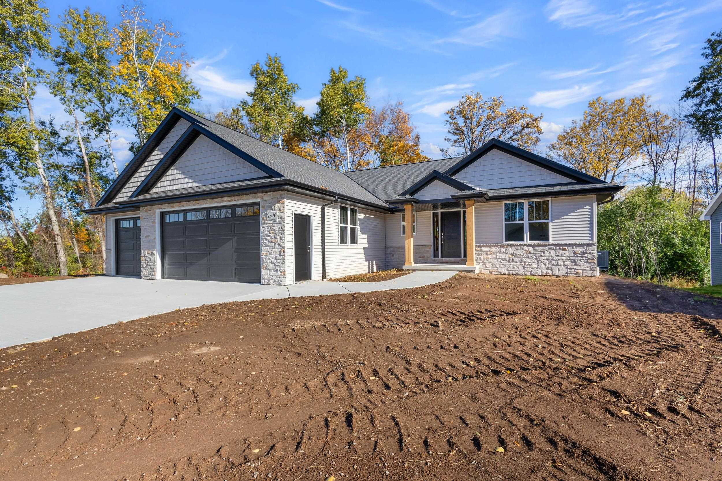 DE PERE, Wisconsin, 54115, United States, 3 Bedrooms Bedrooms, ,3 BathroomsBathrooms,Residential,For Sale,1967985