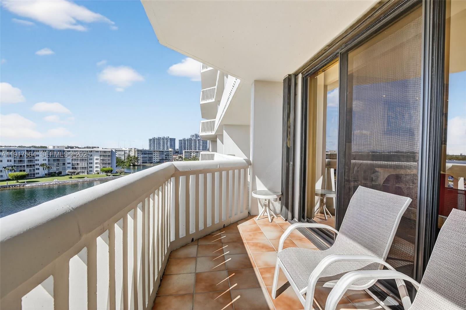 Aventura, Florida, 33160, United States, 3 Bedrooms Bedrooms, ,3 BathroomsBathrooms,Residential,For Sale,1997076