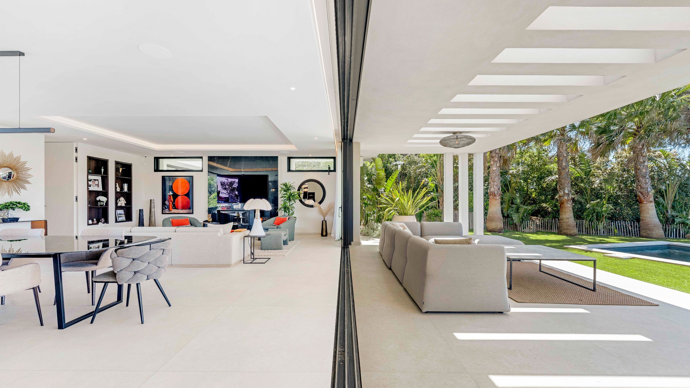  New contemporary villa with panoramic sea views in Sainte-Maxime near Saint-Tro… - 物件實景