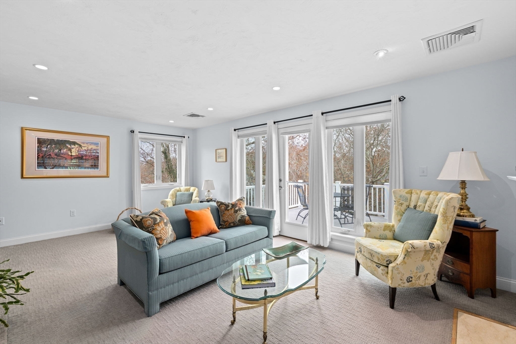 Plymouth, Massachusetts, 02360, United States, 2 Bedrooms Bedrooms, ,3 BathroomsBathrooms,Residential,For Sale,1994684