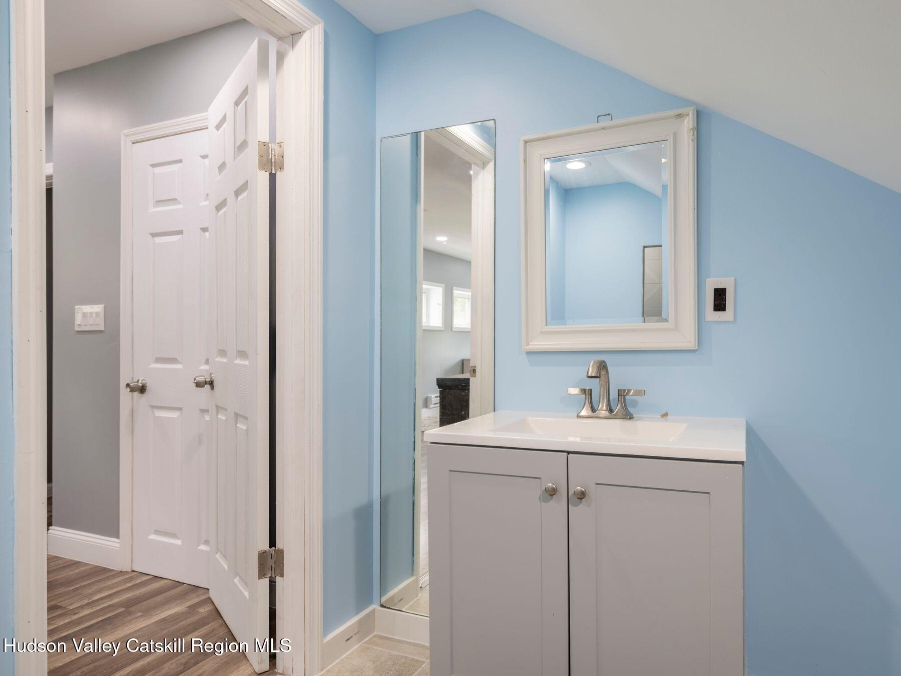Cairo, New York, 12413, United States, 4 Bedrooms Bedrooms, ,4 BathroomsBathrooms,Residential,For Sale,1827248
