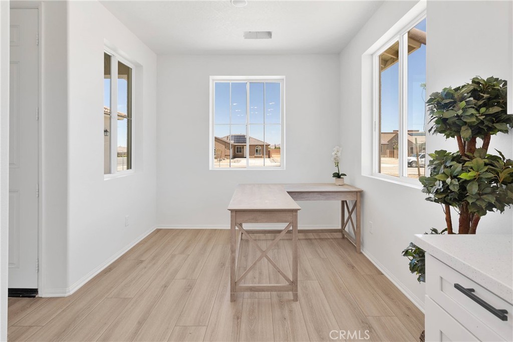 Victorville, California, 92395, United States, 3 Bedrooms Bedrooms, ,2 BathroomsBathrooms,Residential,For Sale,1865336