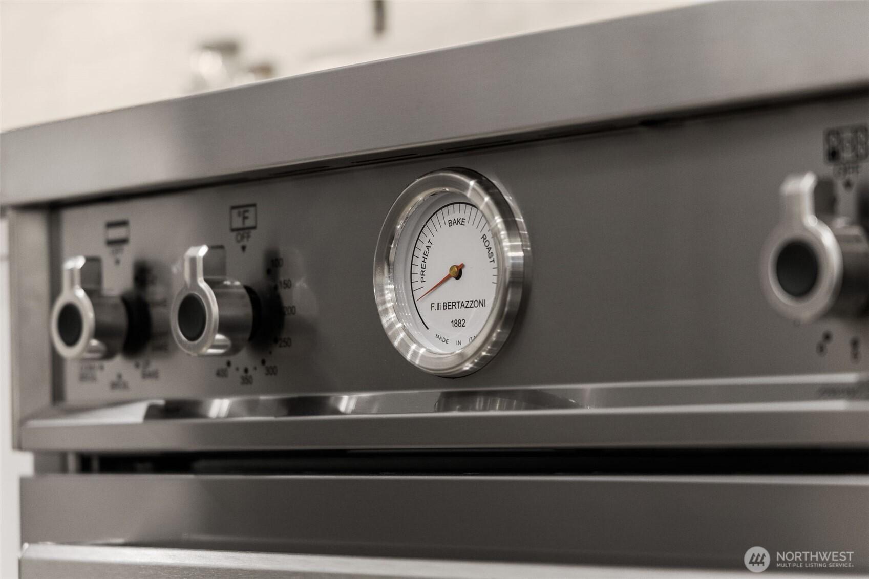 BELLEVUE, Washington, 98006, United States, 4 Bedrooms Bedrooms, ,3 BathroomsBathrooms,Residential,For Sale,1999866