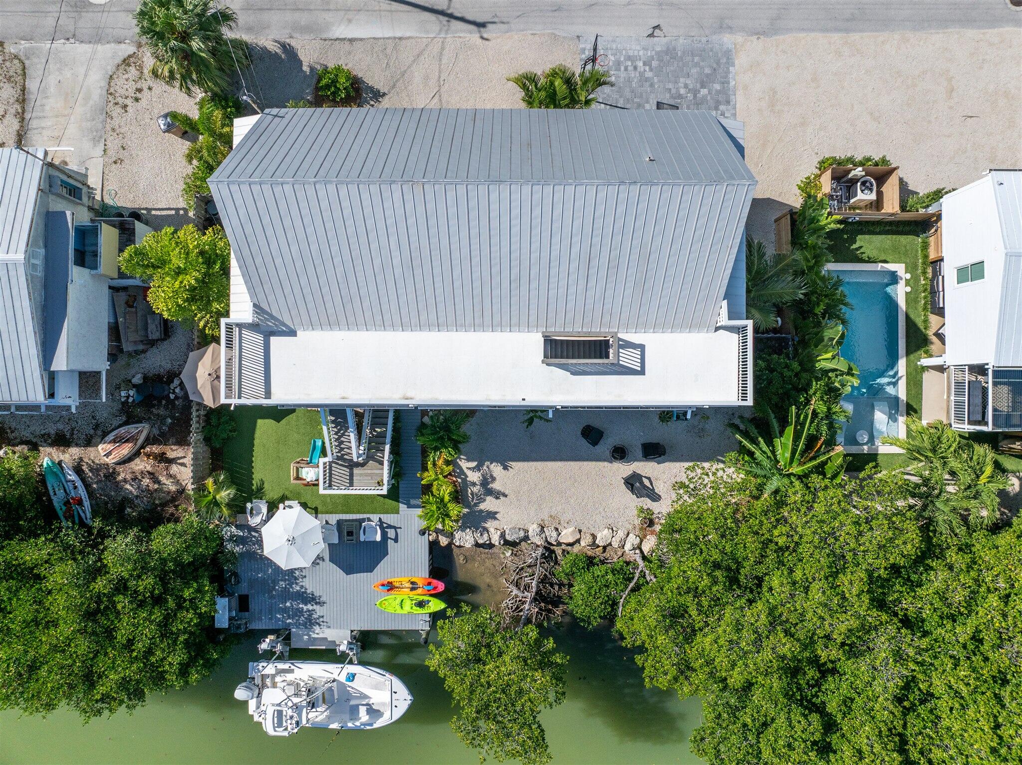 MARATHON, Florida, 33050, United States, 2 Bedrooms Bedrooms, ,2 BathroomsBathrooms,Residential,For Sale,2000916