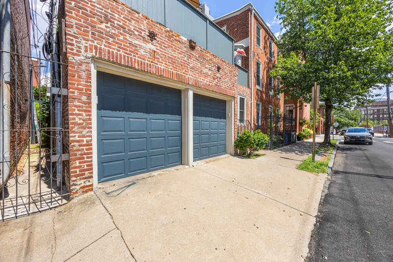 Philadelphia, Pennsylvania, 19130, United States, 5 Bedrooms Bedrooms, ,6 BathroomsBathrooms,Residential,For Sale,1977260