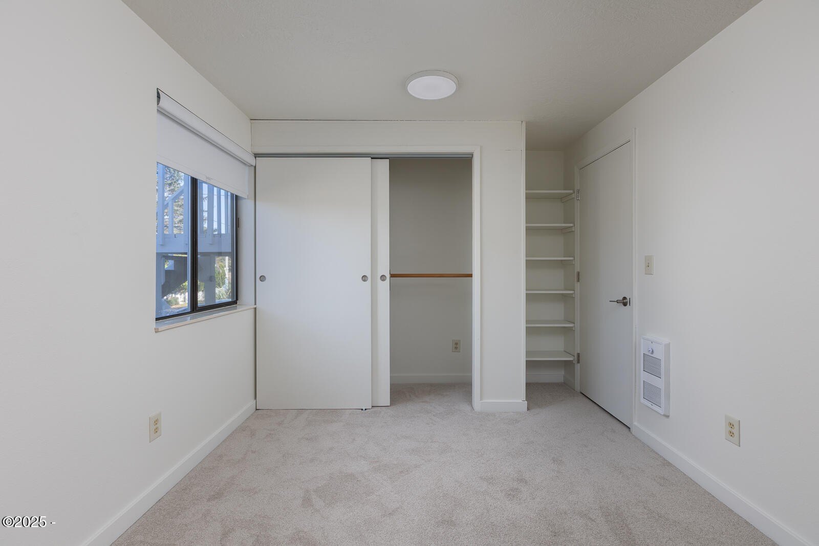 Lincoln City, Oregon, 97367, United States, 2 Bedrooms Bedrooms, ,2 BathroomsBathrooms,Residential,For Sale,1970339