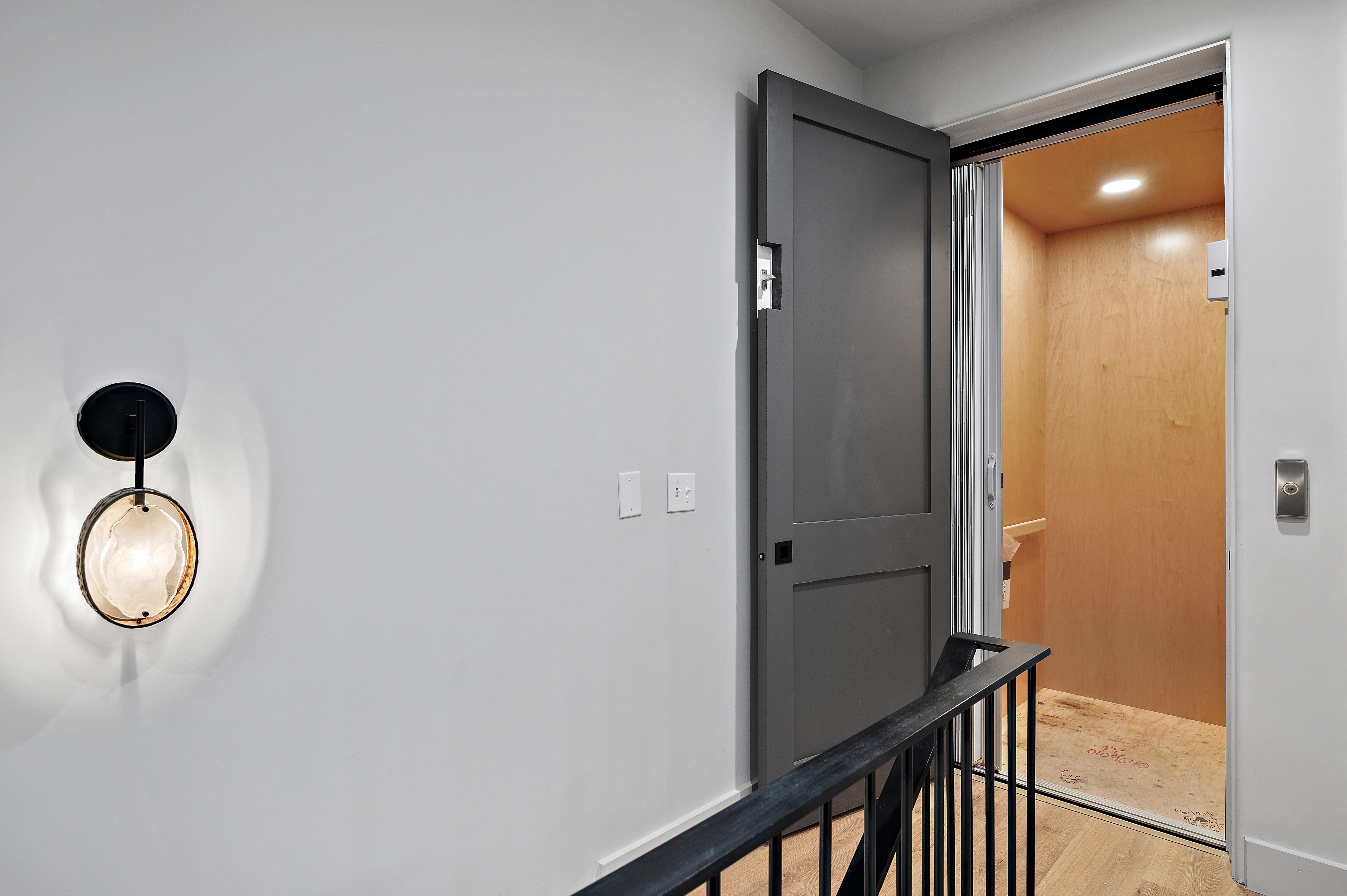  Luxury Concrete Gulf View Townhome - 物件實景