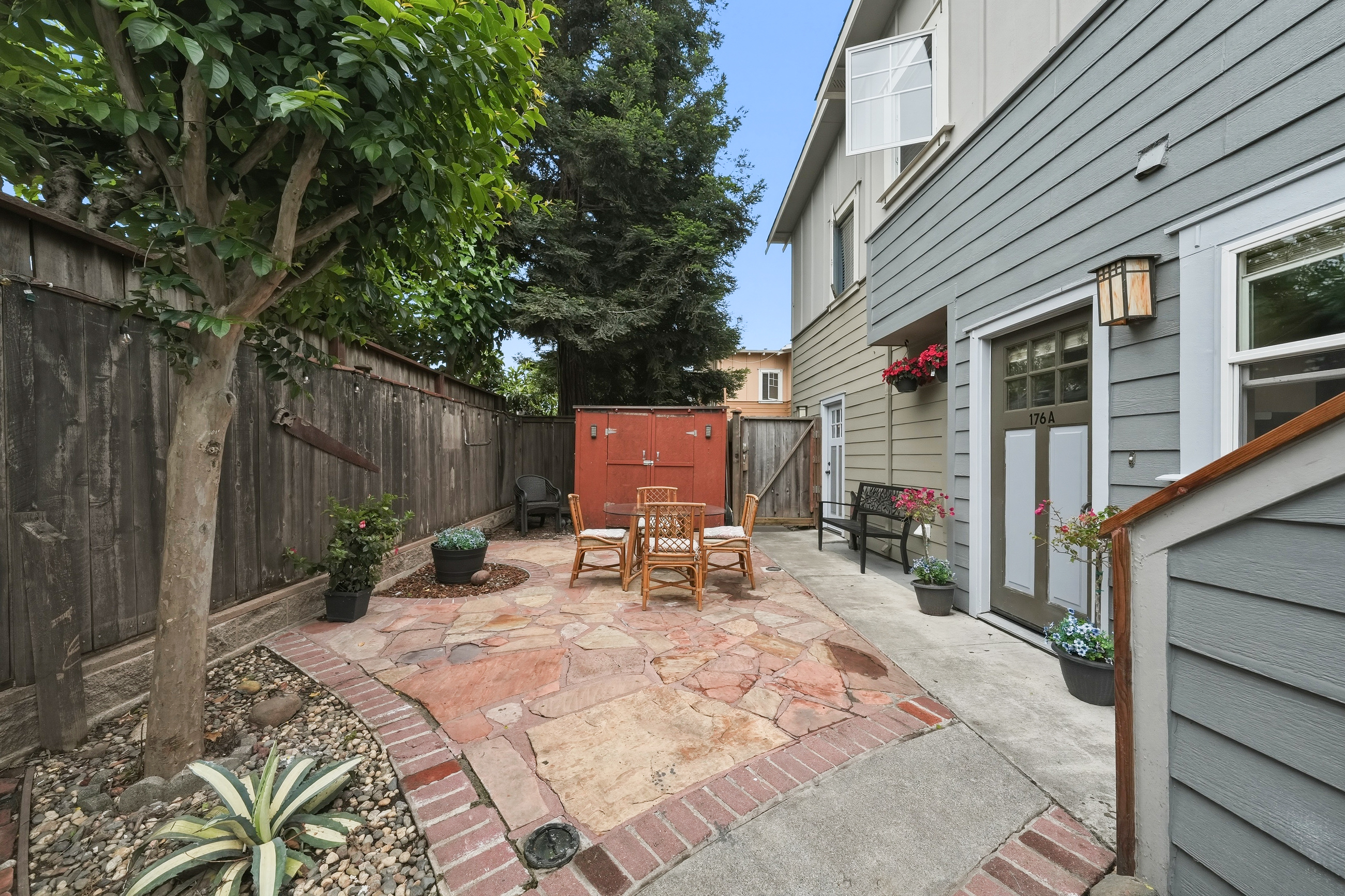  Rare Opportunity in Valley Oak Villas - 物件實景