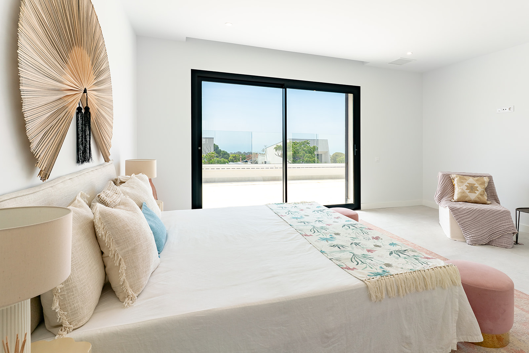  Contemporary villa with sea views in Aragai, Vilanova i la Geltrú - 物件實景