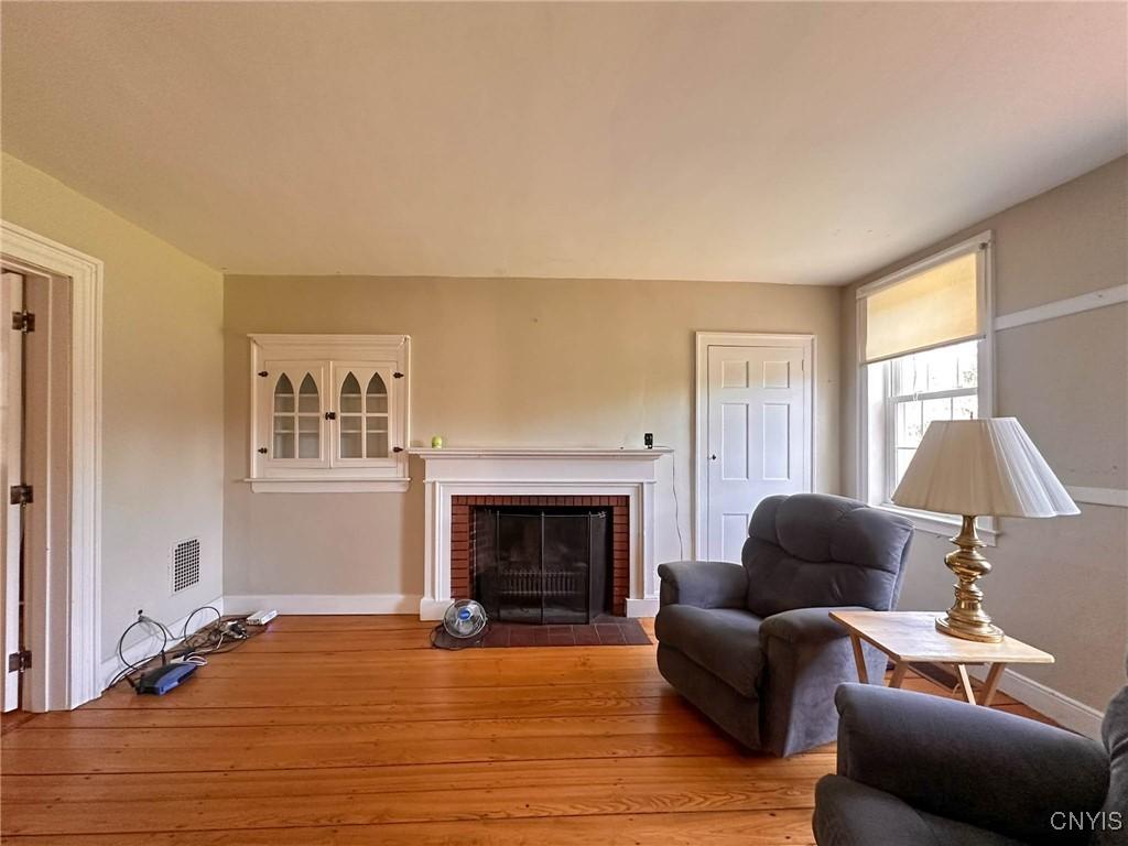 New Hartford, New York, 13413, United States, 3 Bedrooms Bedrooms, ,2 BathroomsBathrooms,Residential,For Sale,1989145